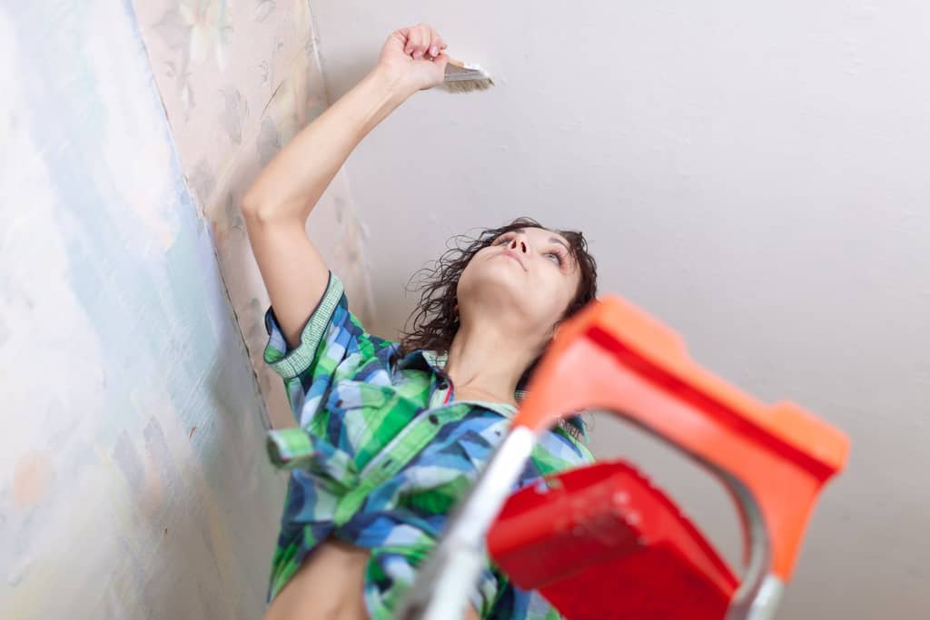 Early Signs of Water Damage on Your Ceiling